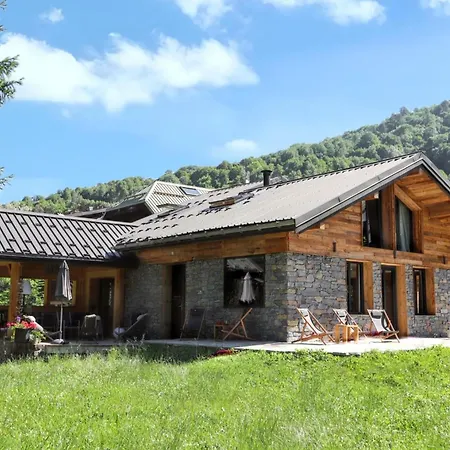 Magnifique A Avec Vue Sur Montagne. Chalet Valloire